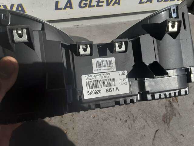 Foto 3ª: Cuadro de Instrumentos Volkswagen Golf 1.6 TDI 105CV 0CV [CAYC] (2010)