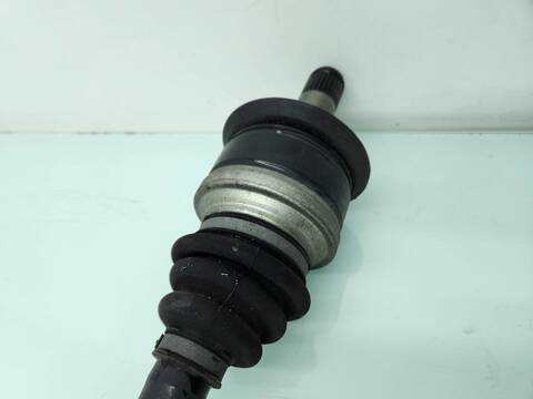 Foto 3ª: Transmision Trasera Derecha Bmw Serie 1 114 116D 116CV 85KW [N47D20C] (2015)