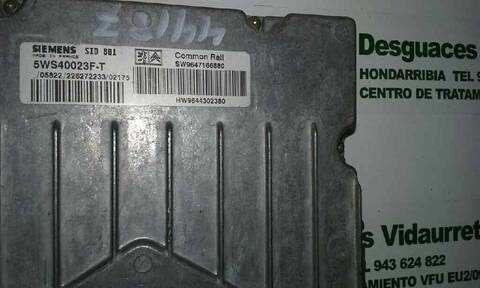 Foto 2ª: Centralita Motor ECU Citroen Xsara 2.0 HDI CAT RHY - DW10TD) 90CV 66KW (2002)