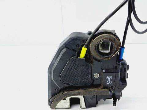 Foto 2ª: Cerradura Puerta Trasera Izquierda Toyota Auris 1.6 16V CAT 124CV 91KW [1ZR] (2008)