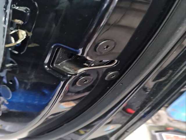 Foto 1ª: Cerradura Puerta Delantera Derecha Mg 3 ZP2A - AB1PA 116CV 85KW [15FCD] (2025)