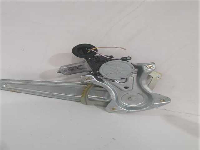 Foto 3ª: Elevalunas Manual Trasero Derecho Toyota Yaris ACTIVE 112CV [2NRFKE] (2017)