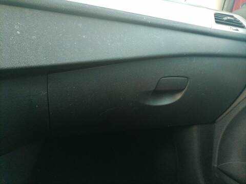 Foto 3ª: Guantera Renault Megane EMOTION BERLINA 110CV 81KW III BERLINA 5 P [K4M R8] (2011)