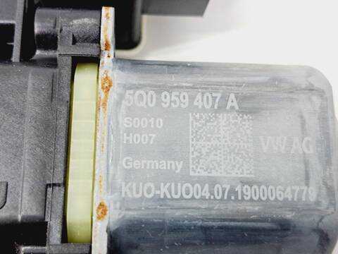 Foto 3ª: Elevalunas Eléctrico Trasero Derecho Skoda Fabia ACTIVE 95CV 70KW [DKL] (2019)