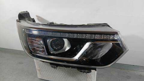 Foto 2ª: Faro Derecho Ssangyong Tivoli 1.5 163CV 120KW [175950] (2024)