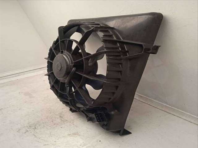 Foto 2ª: Electroventilador Hyundai i30 CRDI CAT 140CV 103KW [D4EA] (2009)