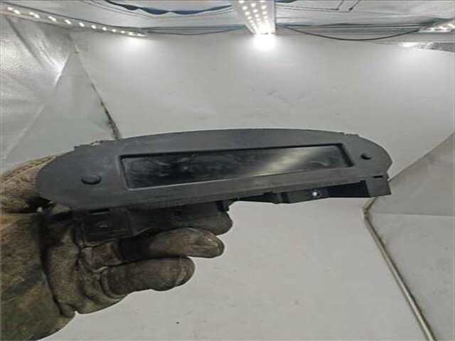 Pantalla Multifuncion Peugeot 206 1.6 PLAY STATION 2 [1.6 LTR. - 80 KW 16V CAT (NFU - TU5JP4)]