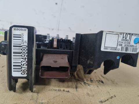 Foto 2ª: Caja Reles Fusibles Peugeot 308 GT LINE 150CV 110KW [AH01] (2016)