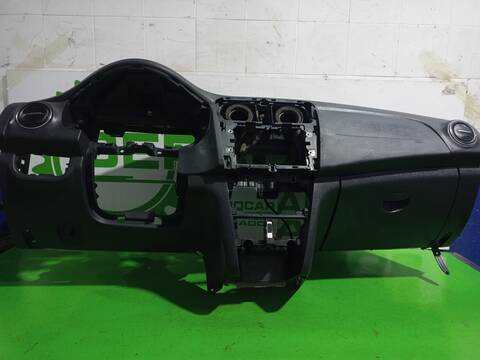 Salpicadero Dacia Sandero LAUREATE 90CV 66KW