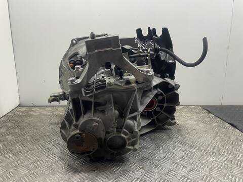 Foto 3ª: Caja Cambios Audi A4 BLB BERLINA (2005)