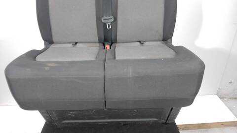 Foto 2ª: Asiento Delantero Derecho Volkswagen Crafter 2.0 TDI 4MOTION 140CV 103KW FURGONETA [DAUA,DMZE,DNAE] (2022)