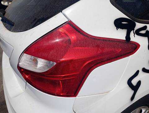 Foto 3ª: Piloto Trasero Derecho Ford Focus TREND 95CV 70KW [T3DA] (2011)