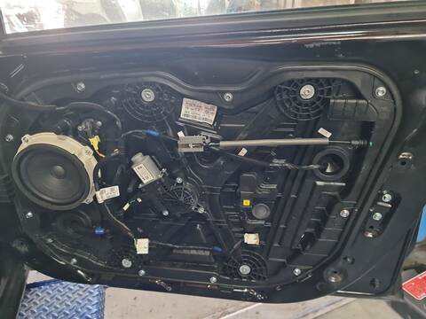 Elevalunas Eléctrico Delantero Derecho Hyundai i30 2.0 N 275CV 202KW