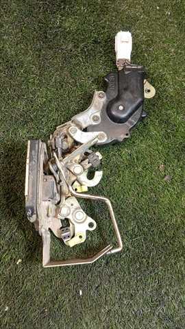 Foto 2ª: Cerradura Puerta Trasera Izquierda Toyota 4 Runner 3.0 T DIESEL (1993)