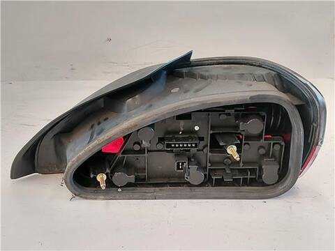Foto 2ª: Piloto Trasero Izquierdo Peugeot 306 1.6 90CV 66KW [NFZ (TU5JP)] (1999)