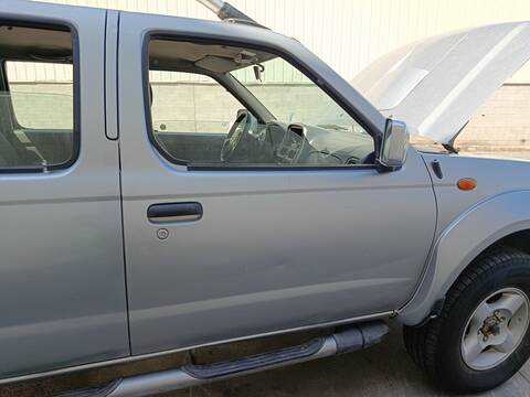 Foto 1ª: Puerta Delantera Derecha Nissan Navara D PICKUP D22) YD25DDTI (2004)