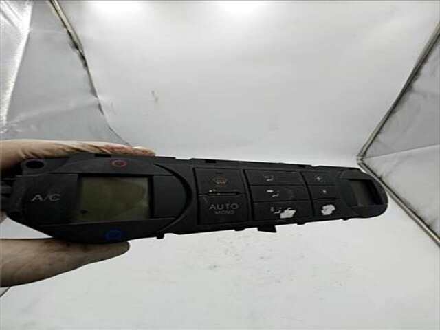 Foto 3ª: Climatizador Ford Focus 1.6 TREND [1.6 LTR. - 80 KW TDCI CAT] [G8DA]