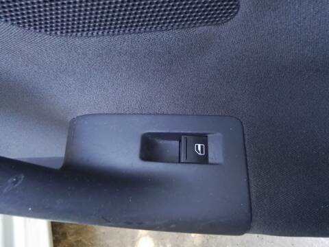 Foto 4ª: Botonera Elevalunas Volkswagen Golf GT BERLINA 170CV 125KW [BLG] (2006)