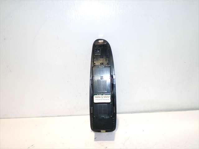Foto 3ª: Botonera Elevalunas Hyundai Elantra 2.0 CRDI 2000-2003 [D4EA] (2003)