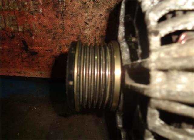 Foto 1ª: Alternador Peugeot 307 2.0 HDI 110 [RHS (DW10ATED)]