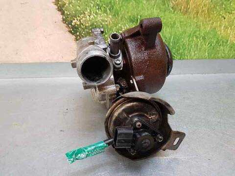 Foto 3ª: Turbocompresor Ford C Max GHIA D) 136CV 100KW FOCUS CAP) [G6DA] (2004)