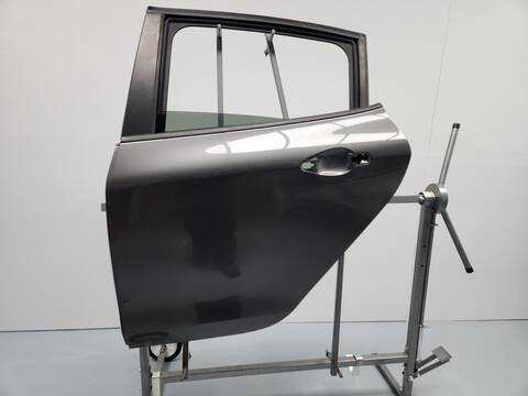 Foto 3ª: Puerta Trasera Izquierda Peugeot 208 TECH EDITION 102CV 75KW [YH01] (2019)