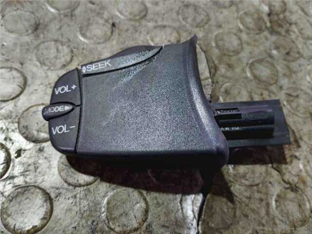 Mando Multifuncion Ford Fiesta 1.6 16V