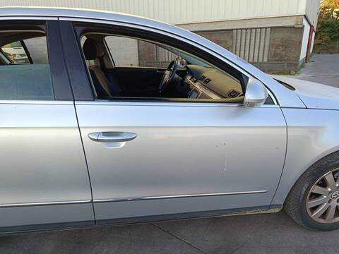 Foto 1ª: Puerta Delantera Derecha Volkswagen Passat BKP BERLINA (2008)