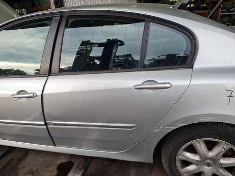 Puerta Trasera Izquierda Renault Laguna EXPRESSION III 140CV 103KW