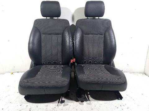 Foto 1ª: Asientos Traseros Mercedes Clase ML 300 CDI BE 4-MATIC 204CV 150KW 164.121) [642820] (2010)