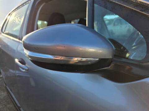 Retrovisor Derecho Peugeot 2008 HMZ