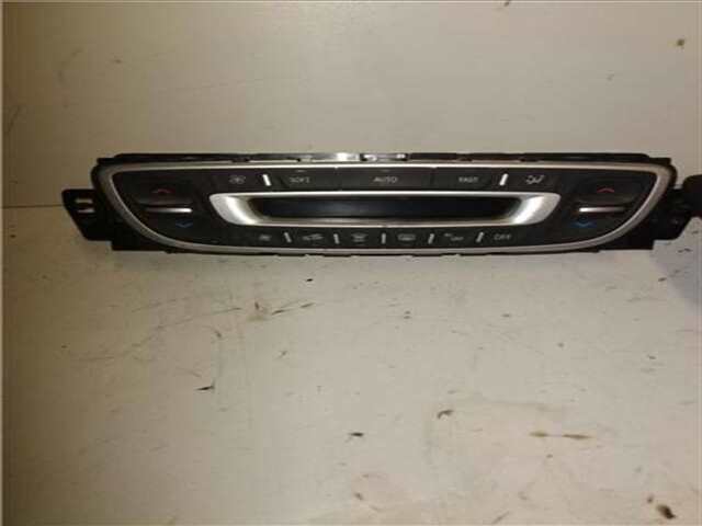 Mando Climatizador Renault Megane III BERLINA 5 P