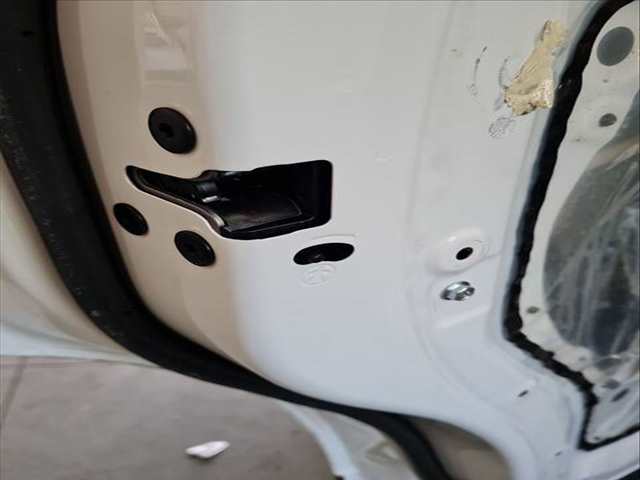 Cerradura Puerta Trasera Izquierda Mg ZS 1.5 VTI 106CV 78KW