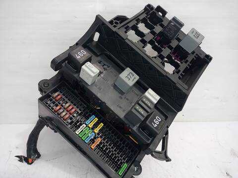 Foto 3ª: Caja Reles Fusibles Seat Altea FAMILY 105CV 77KW [BXE] (2008)