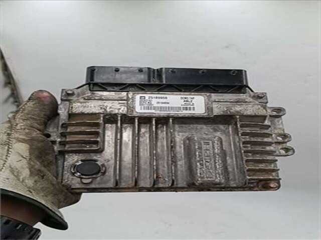 Centralita Motor ECU Chevrolet Orlando 1.8 LTZ [1.8 LTR. - 104 KW CAT]