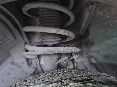 Amortiguador Delantero Izquierdo Nissan Qashqai ACENTA 4X4 141CV 104KW