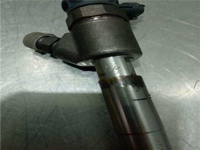 Foto 2ª: Inyectores Opel Combo 1.5 INNOVATION [1.5 LTR. - 75 KW CDTI DPF] [D 15 DT / LQJ]