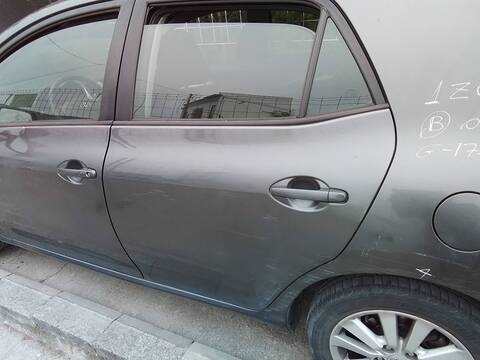 Foto 2ª: Puerta Trasera Izquierda Toyota Auris 1.6 16V CAT 124CV 91KW [1ZR] (2008)