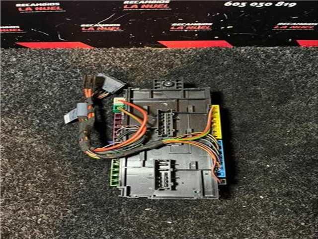 Foto 2ª: Caja Reles Fusibles Mercedes Vito 109/110/111/114 CDI BASE FWD COMPACTA 114CV 84KW [R9M]