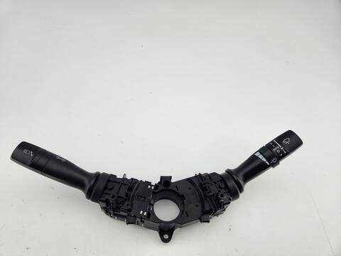 Foto 1ª: Mando Multifuncion Hyundai i40 STYLE 141CV 104KW [D4FD] (2015)