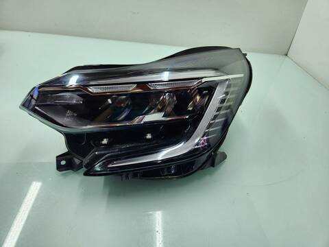Faro Izquierdo Renault Captur TECHNO 140CV 103KW