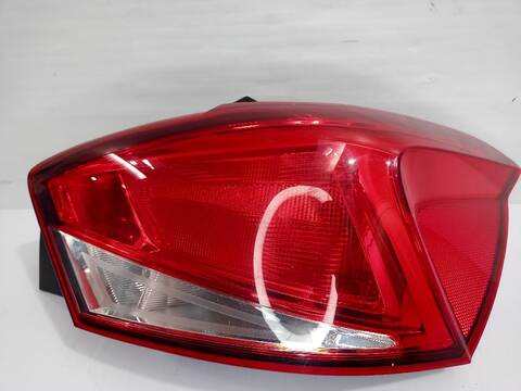 Foto 2ª: Piloto Trasero Derecho Seat Ibiza STYLE 95CV [DLAC] (2017)