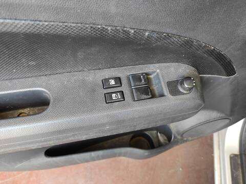 Botonera Elevalunas Opel Agila K12B