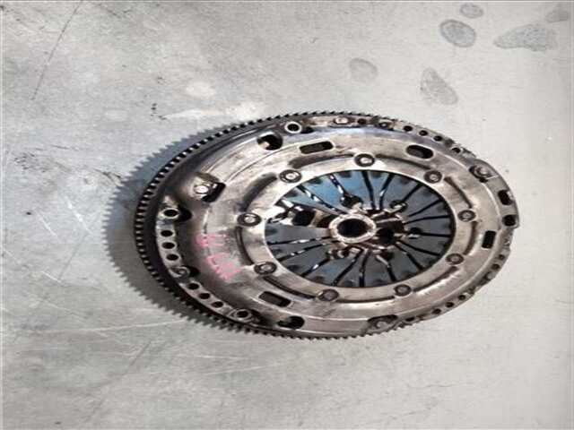 Volante Motor Volkswagen Golf 1.6 ADVANCE [1.6 LTR. - 77 KW TDI DPF]