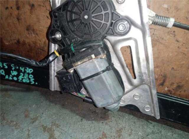 Foto 3ª: Elevalunas Eléctrico Delantero Derecho Mercedes Clase S 220 4.3 430 (220.070) [4.3 LTR. - 205 KW V8 24V CAT] [M 113.941]