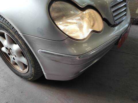 Foto 3ª: Paragolpes Delantero Mercedes Clase C 160 111951 BERLINA (2000)