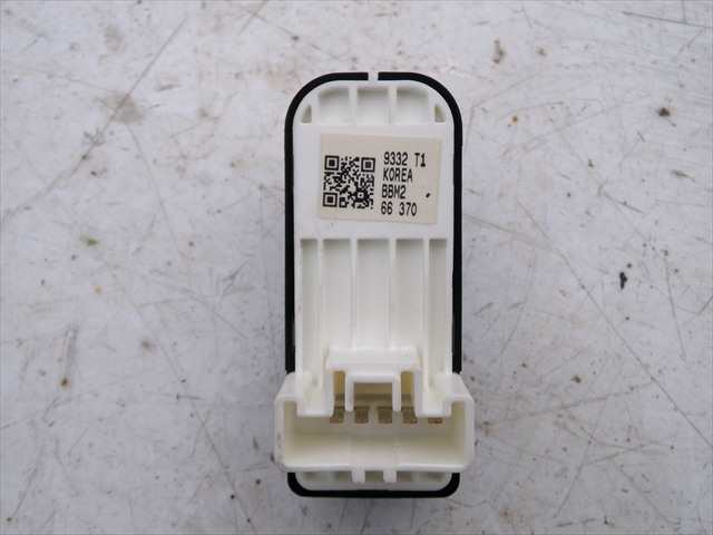 Foto 2ª: Botonera Elevalunas Mazda 3 1.6 D 2009-2013 [Y6] (2010)