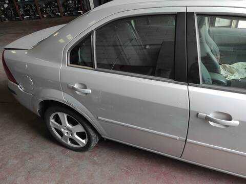 Puerta Trasera Derecha Ford Mondeo HJBA BERLINA