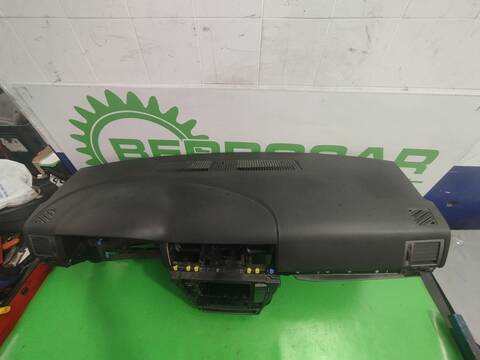 Foto 3ª: Salpicadero Opel Vectra ESSENTIA BERLINA 101CV 74KW [Y20DTH] (2004)