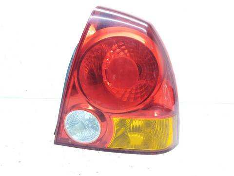 Piloto Trasero Derecho Hyundai Accent GL 4P 86CV 63KW
